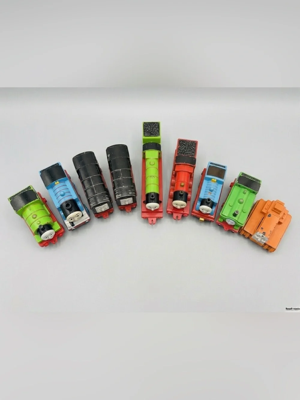 THOMAS & FRIENDS Train Set including Thomas, Percy, Gordon and many others.